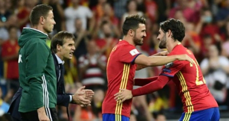 La fête du football «gâchée» par le climat politique: les supporters de l'équipe d'Espagne pensaient venir célébrer une qualification au Mondial-2018.