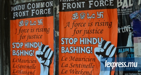 La Hindu Common Front Force dit ne rien avoir à faire avec ces affiches. Pourtant, celles-ci portent le logo du front commun…