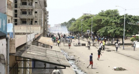 La coalition de l'opposition, qui avait appelé les Togolais à manifester, a dénombré «deux morts dont un élève de 11 ans» et «au moins 20 blessés graves» dans la seule ville de Lomé.
