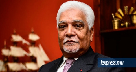 Jean Claude de l’Estrac, ancien secrétaire de la Commission de l’océan Indien, est le premier Mauricien à avoir assumé ces fonctions. 