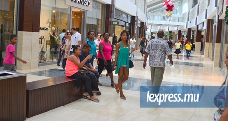 Le centre commercial Bagatelle. Les indicateurs de confiance des consommateurs pour le troisième trimestre seront rendus publics cette semaine.