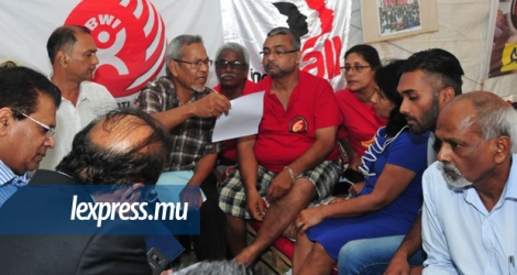 Le syndicaliste Reeaz Chuttoo a cessé sa grève de la faim le 25 octobre 2017.