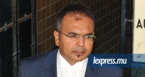 Sanjeev Teeluckdharry est le Deputy Speaker de l'Assemblée nationale.