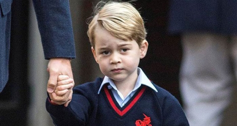 Un prêtre de l'Eglise épiscopale d'Ecosse a conseillé de prier pour que le prince George, 4 ans, héritier du trône britannique, soit homosexuel,