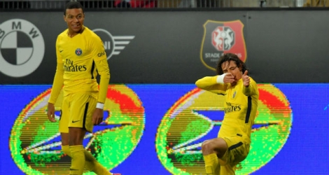 Les buts parisiens ont été inscrits par Neymar (4e, 76e), Mbappé (17e) et Cavani (75e).