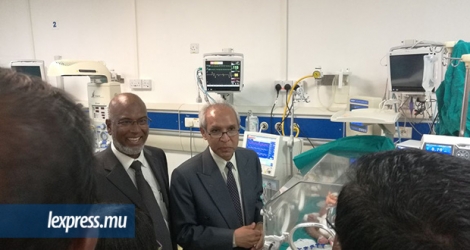 Le ministre de la Santé, Anwar Husnoo, lors de l’inauguration du Neonatal ICU Ward à l’hôpital de Flacq, ce mercredi 20 décembre. 