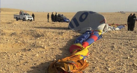 Une montgolfière transportant des touristes s'écrase en Egypte.