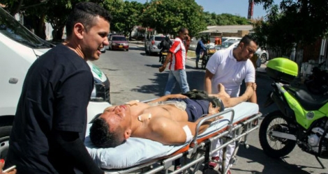 Au moins cinq policiers ont été tués et 41 blessés par l'explosion d'une bombe dans un commissariat de Barranquilla