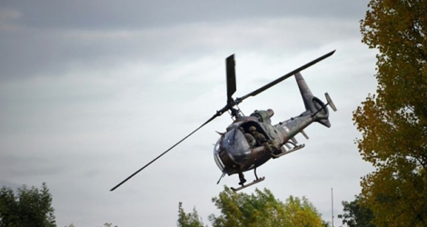 Un hélicoptère de l'armée française le 19 octobre 2017 à Versailles-Satory en France 