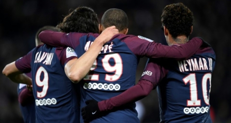 Le trio offensif du PSG Edinson Cavani, Kylian Mbappé et Neymar après un but contre Dijon, le 17 janvier 2018 au Parc des Princes.