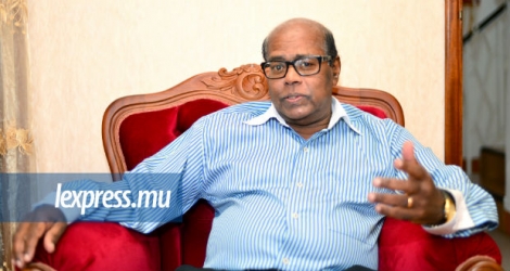 Krish Ponnusamy, ancien haut fonctionnaire et ex-président du «National Pay Council».