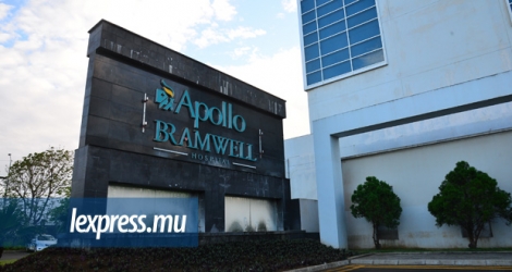 En 2015, avec la chute de l’empire BAI, l’Hôpital Apollo Bramwell connaît de sérieuses difficultés financières.