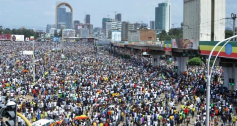 Des milliers de personnes réunies le 23 juin 2018 sur la place Meskel d'Addis Abeba pour soutenir le Premier ministre Abiy Ahmed.