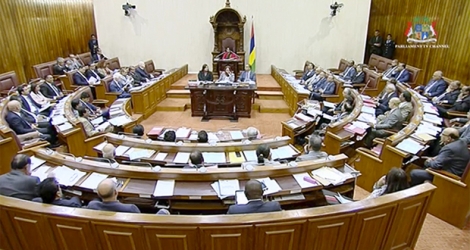 L’Hémicycle comprendrait 12 membres nommés selon un système proportionnel.