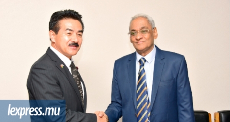 Le ministre des Affaires étrangères, Vishnu Lutchmeenaraidoo, a proposé à son homologue japonais, le mardi 21 août, de signer un accord de pêche avec Maurice.