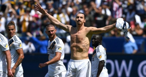 Le Suédois Zlatan Ibrahimovic après avoir marqué le but de l'année en MLS, le 31 mars 2018, à Los Angeles.