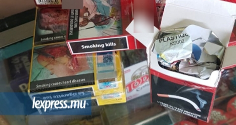 Les suspects sillonnaient l’île pour vendre les fausses boîtes de cigarettes aux commerçants.