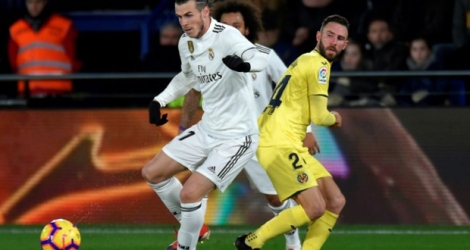 L'attaquant du Real Madrid Gareth Bale blessé à un mollet sur la pelouse de Villarreal au stade de La Ceramica, le 3 janvier 2019.