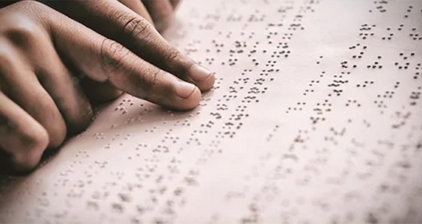 La Journée mondiale du braille est célébrée le 4 janvier chaque année. 
