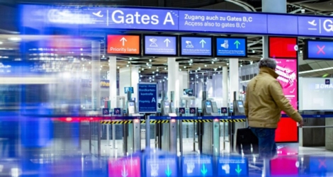 Des portes d'embarquement fermées en raison d'un mouvement de grève des personnels de sécurité, le 10 janvier 2019 à l'aéroport de Düsseldorf, en Allemagne.