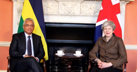 Pravind Jugnauth et Theresa May lors de leur rencontre, hier, lundi 18 mars.