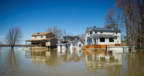 Au Quebec, plus de 2 500 résidences étaient inondées et plus de 900 personnes évacuées, à jeudi 25 avril.