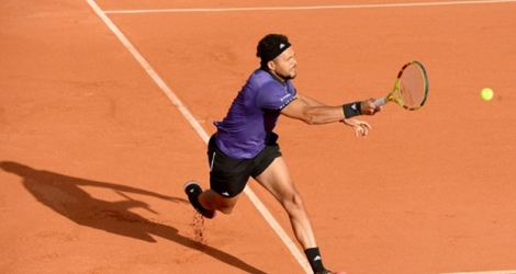 Jo-Wilfried Tsonga lors de sa défaite en quart de finale du tournoi Challenger de Bordeaux face au Slovaque Filip Horansky, le 3 mai 2019.