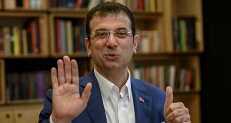 Le maire déchu d'Istanbul, Ekrem Imamoglu, candidat aux nouvelles élections municipales, lors d'un entretien avec l'AFP le 9 mai 2019.