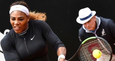 La joueuse américaine Serena Williams, lors de son match contre la Suédoise Rebecca Peterson, le lundi 13 mai 2019 à Rome.