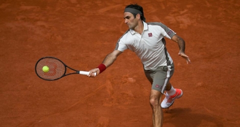 Roger Federer face au Norvégien Casper Ruud à Roland-Garros, le 31 mai 2019.