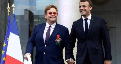 Emmanuel Macron a lancé vendredi un appel à la mobilisation internationale dans la lutte contre le sida avec l'objectif de «sauver 16 millions de vies», au cours d'une apparition aux côtés d'Elton John durant la Fête de la musique à l'Elysée.