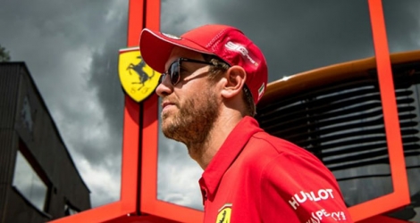 Le pilote allemand de Ferrari Sebastian Vettel sur le paddock du circuit de Silverstone, le 11 juillet.
