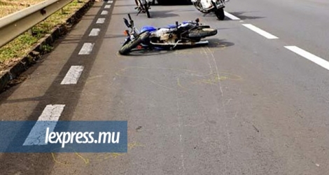 Photo d’illustration: La moto avait dérapé et a heurté la victime.