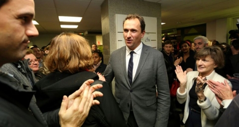 Vincent Feltesse (C), ex-conseiller politique de François Hollande, le 23 mars 2014 à Bordeaux.