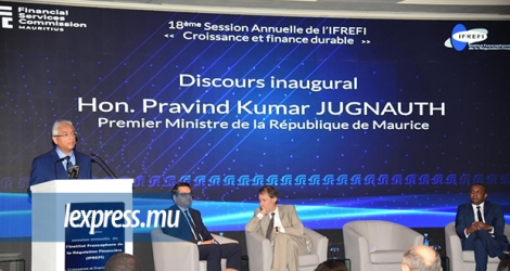 Pravind Jugnauth prenant la parole lors de la dix-huitième session annuelle de l’Institut francophone de la régulation financière, hier, à l’hôtel Westin, Balacalava.