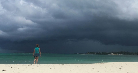 Nuages d'orage à Nassau, aux Bahamas, le 12 septembre 2019.