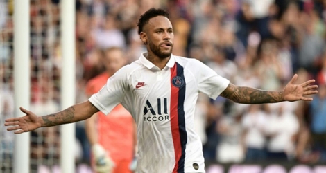 L'attaquant brésilien du Paris SG, Neymar, savoure son but contre Strasbourg, en L1 au Parc des Princes, le 14 septembre 2019.