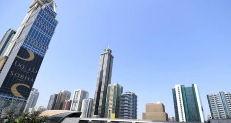 Des gratte-ciels à Dubaï vus depuis la rue du Cheikh Zayed, le 2 octobre 2019.