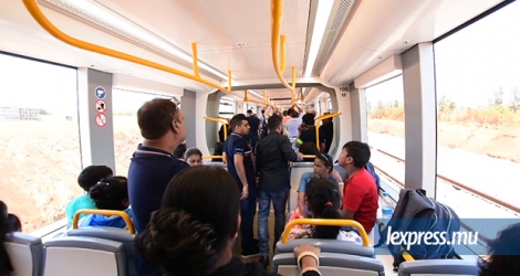 Le trajet Rose-Hill–Port-Louis en métro est «trop long», déplorent certains passagers.