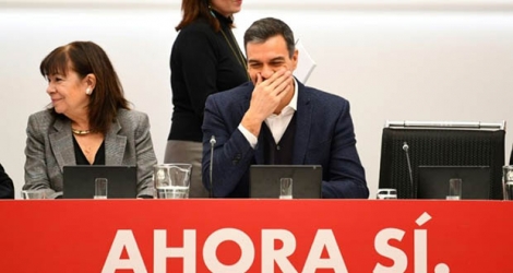 Le premier ministre espagnol Pedro Sanchez (c), le 11 novembre 2019 à Madrid.