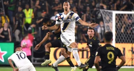 Zlatan Ibrahimovic (c) avec le Los Angeles Galaxy face au Los Angeles FC, en demi-finale de conférence, le 24 octobre 2019.