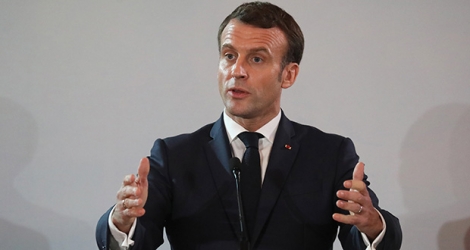 Le président Emmanuel Macron doit adresser mardi aux Français des vœux de Nouvel An.