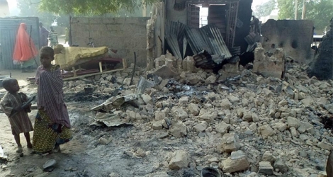 Des hommes armés ont tué 19 personnes dans un raid mené dans la nuit de jeudi à vendredi, dans une communauté rurale du centre du Nigeria.