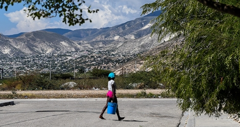 Haïti commémore dimanche la mémoire des plus de 200.000 victimes du séisme qui le 12 janvier 2010 a ravagé la capitale et ses environs.