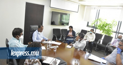 Soomilduth Bholah, a animé une session de travail ce mardi 7 avril avec les représentants de SME Mauritius Ltd.