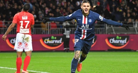L'attaquant argentin du Paris Saint-Germain Mauro Icardi savoure un but inscrit à Brest en Ligue 1 le 9 novembre 2019. 