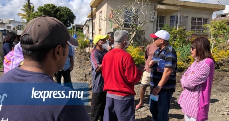 Des représentants de la CWA et le ministre Yogida Sawmynaden se sont rendus à Nouvelle-Découverte, hier, pour rassurer les habitants.