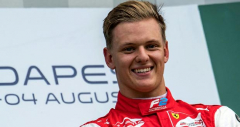 Mick Schumacher vainqueur du GP de Hongrie de Formule 2, à Mogyorod, le 4 août 2019.