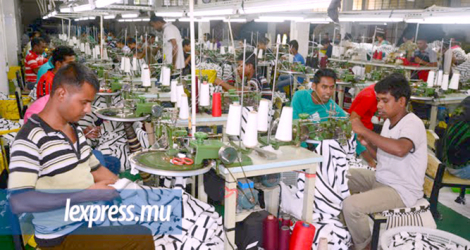 Les employés du secteur textile sont aussi concernés par ces mesures.