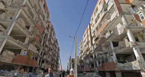 ATTA KENARE / AFPIllustration / Photo prise le 15 novembre 2017 montrant des bâtiments partiellement détruits après un séisme de 7.3 en Iran.